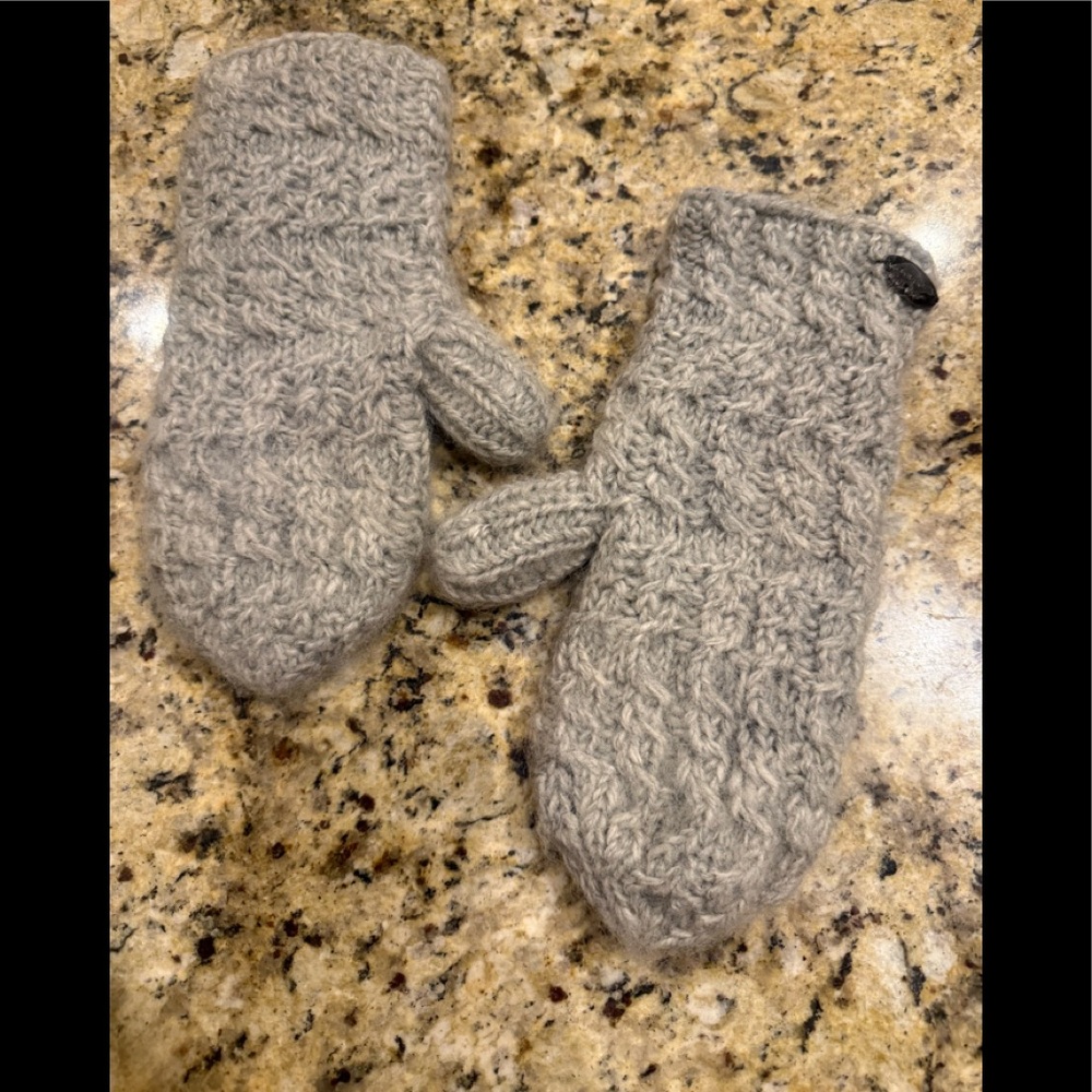 Wool mittens